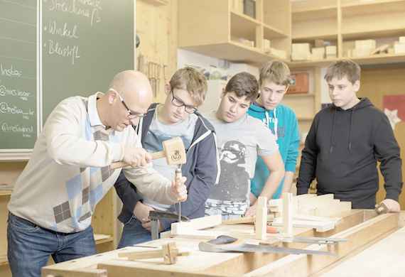 Land Vorarlberg, Bildung Bringts, Dornbirn